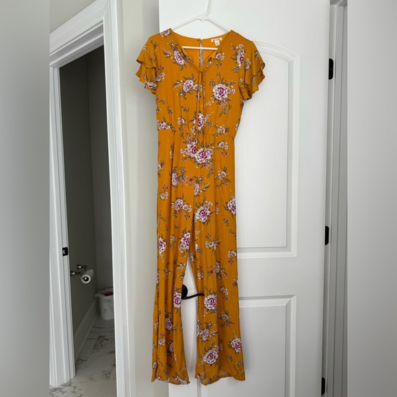 Women’s Jumpsuit - Picture 1 of 3